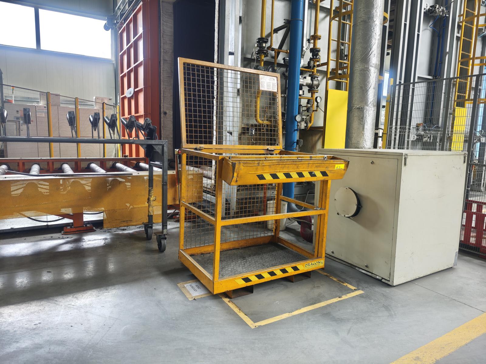 Forklift work platform DRAGON P1 | 2011