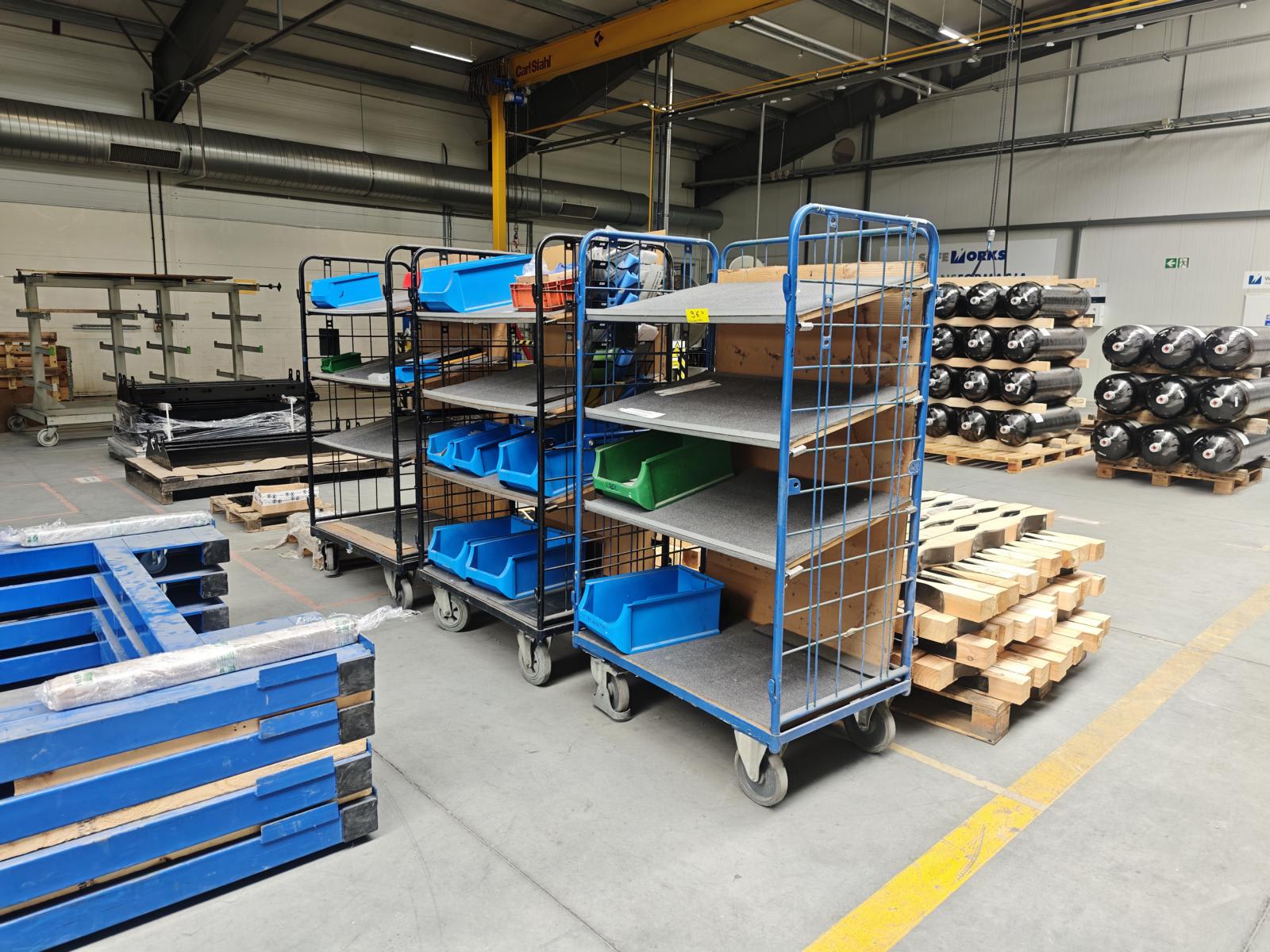 (3) Mobile shelving trolley
