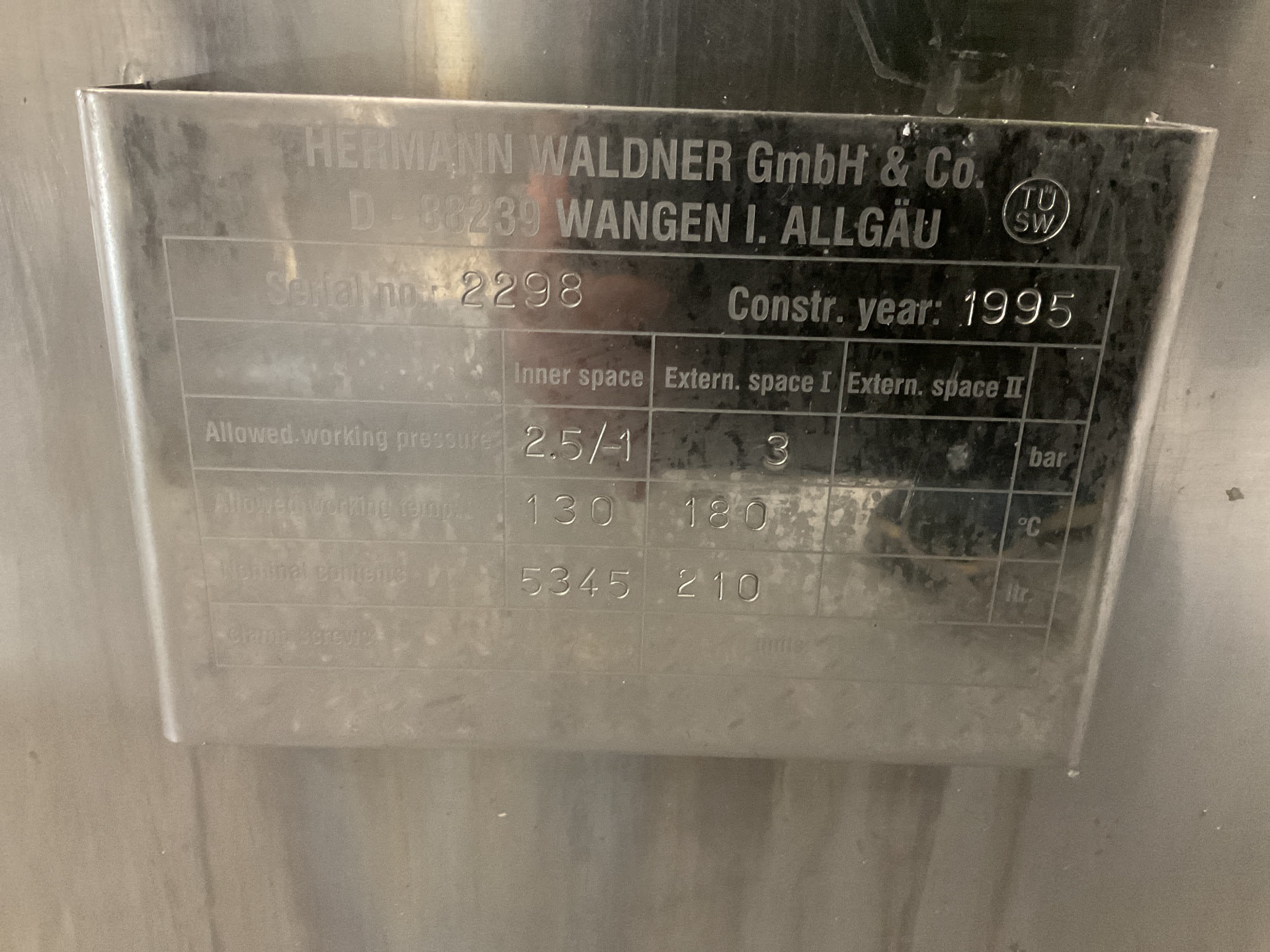 5601015_07.jpg