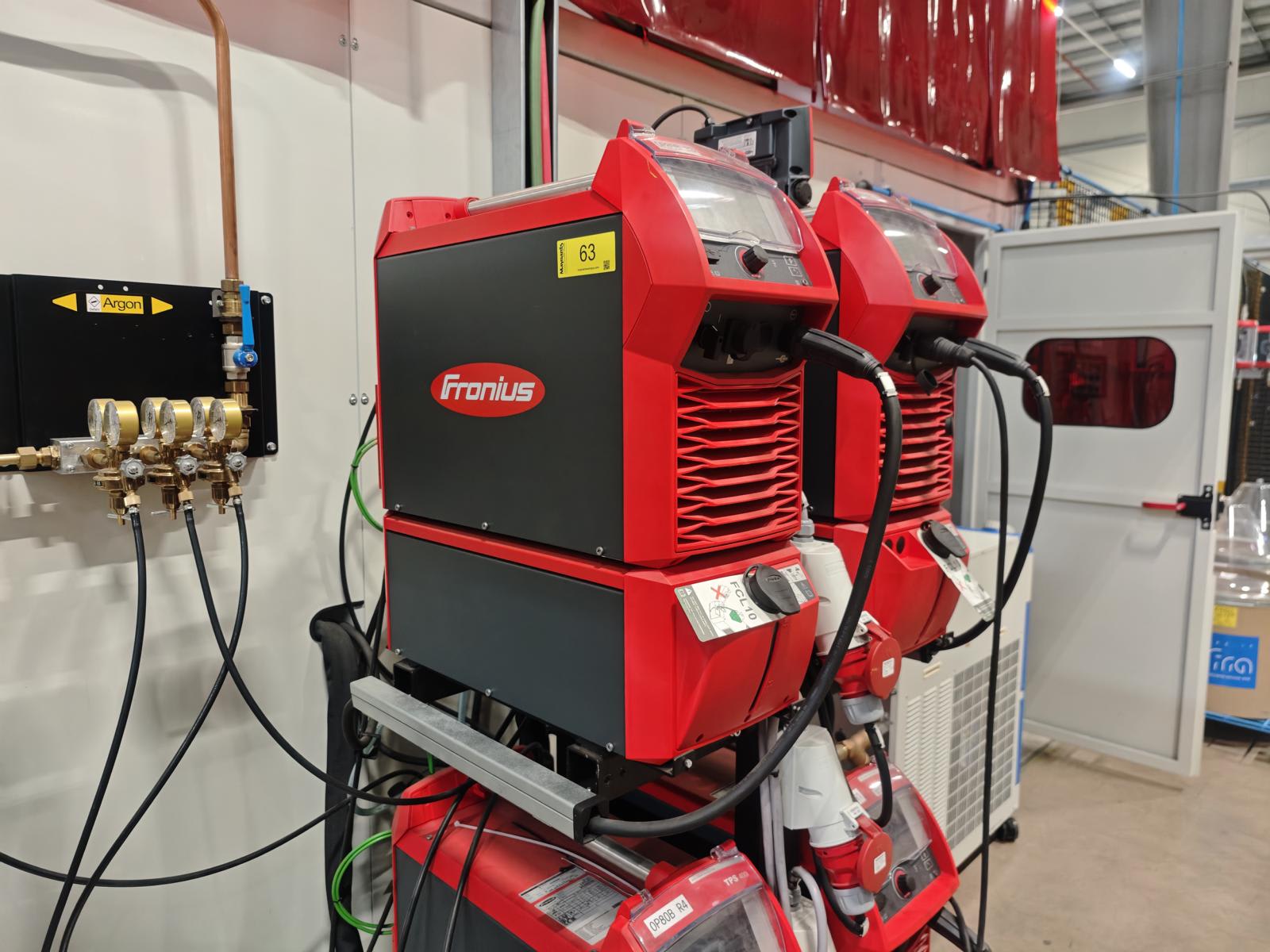 Welding system with wire feed unit and welding power source FRONIUS