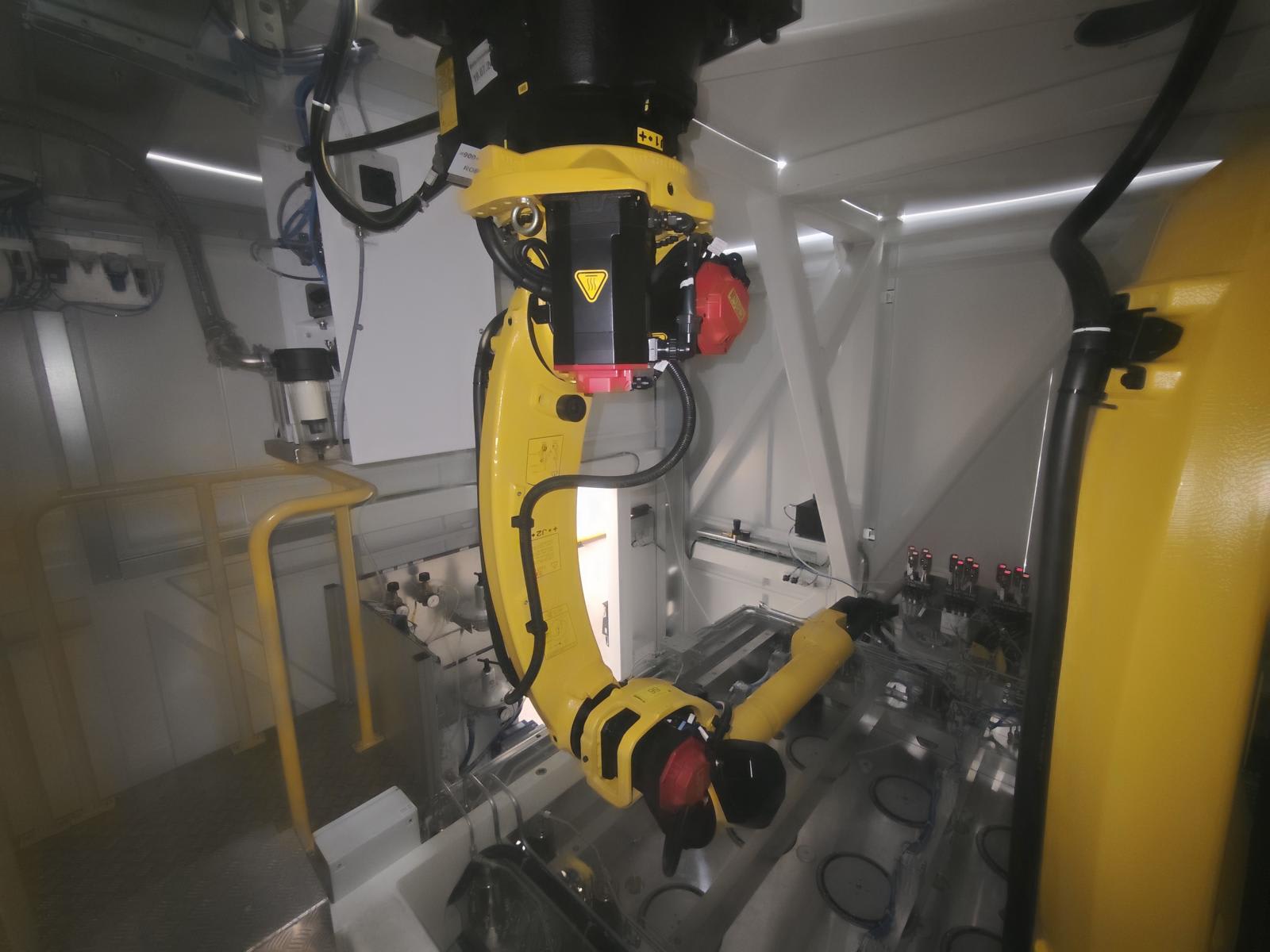 6-axis industrial robot FANUC M-20iD/12L | 2023