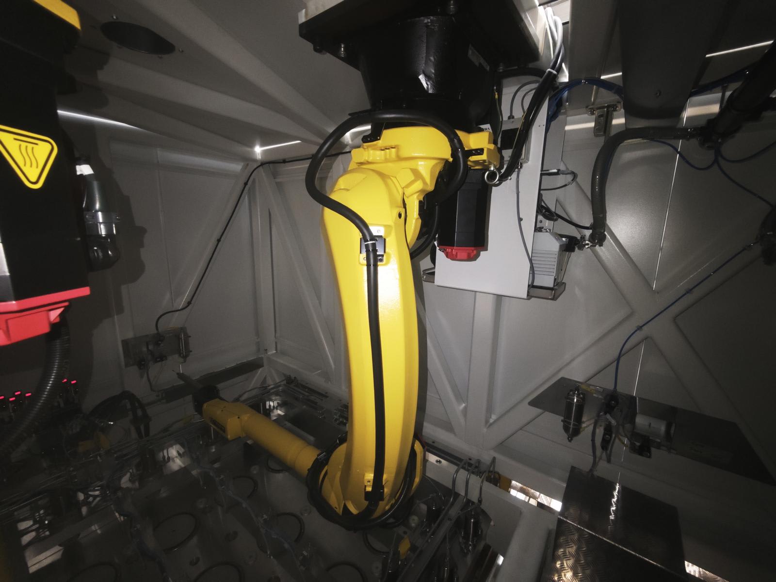 6-axis industrial robot FANUC M-20iD/12L | 2023