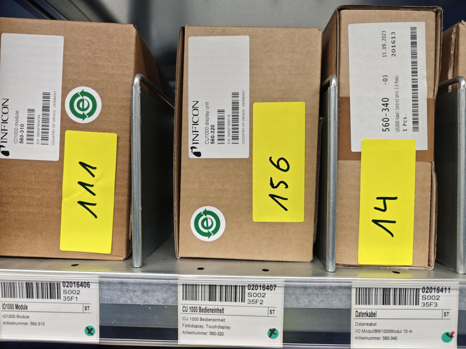 Assortment of HSK A63 tool holders with internal cooling