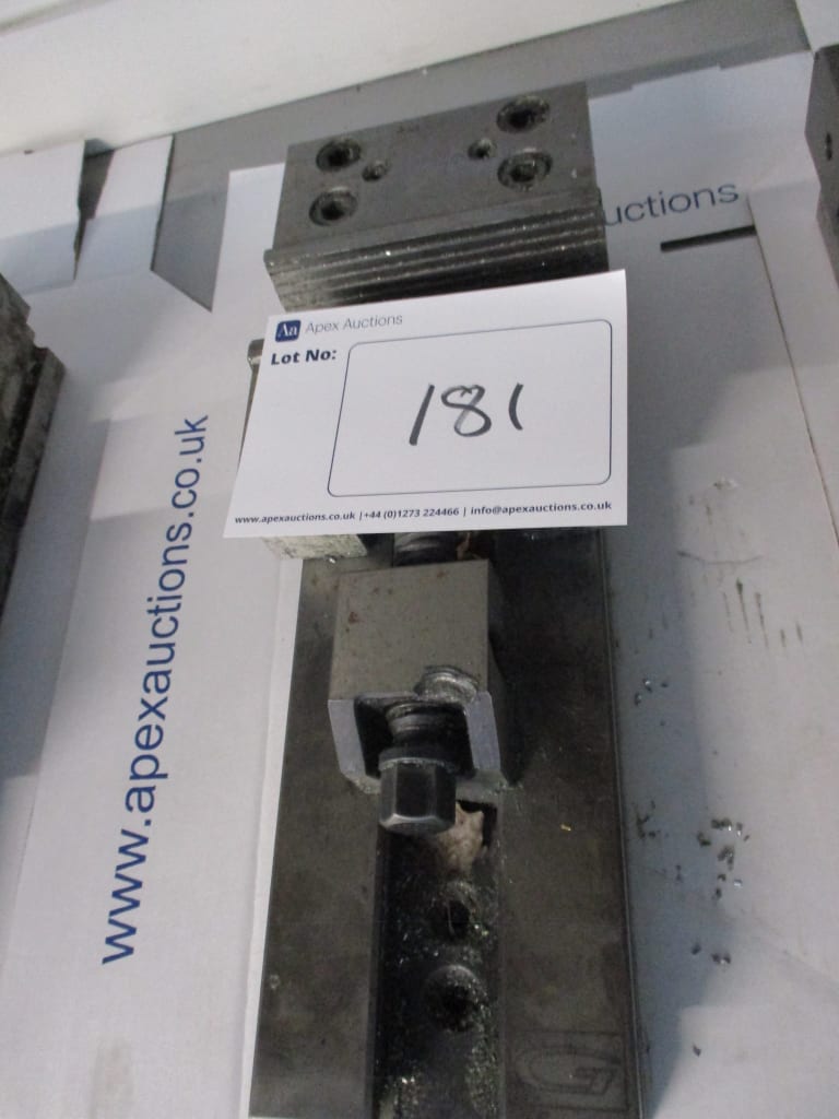 181-0.jpg