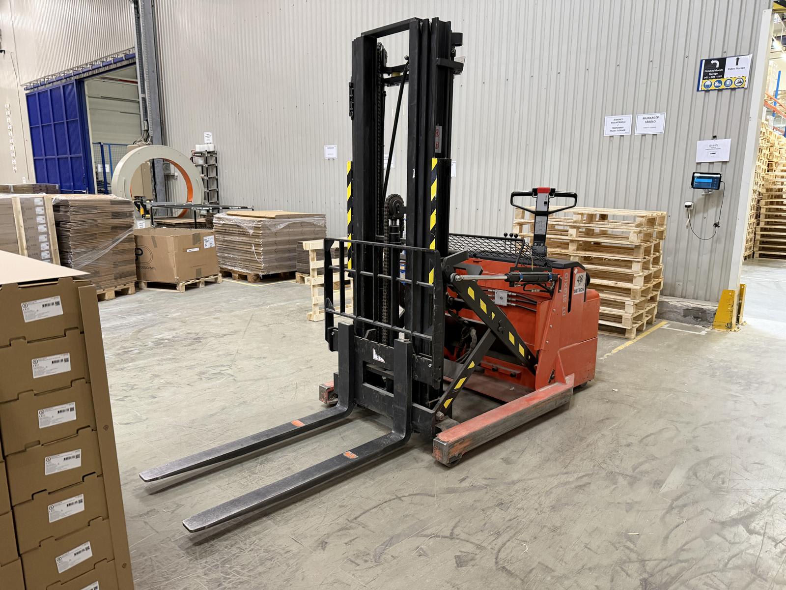 Stacker (walkie) 1t BT RVE 120 | 2016