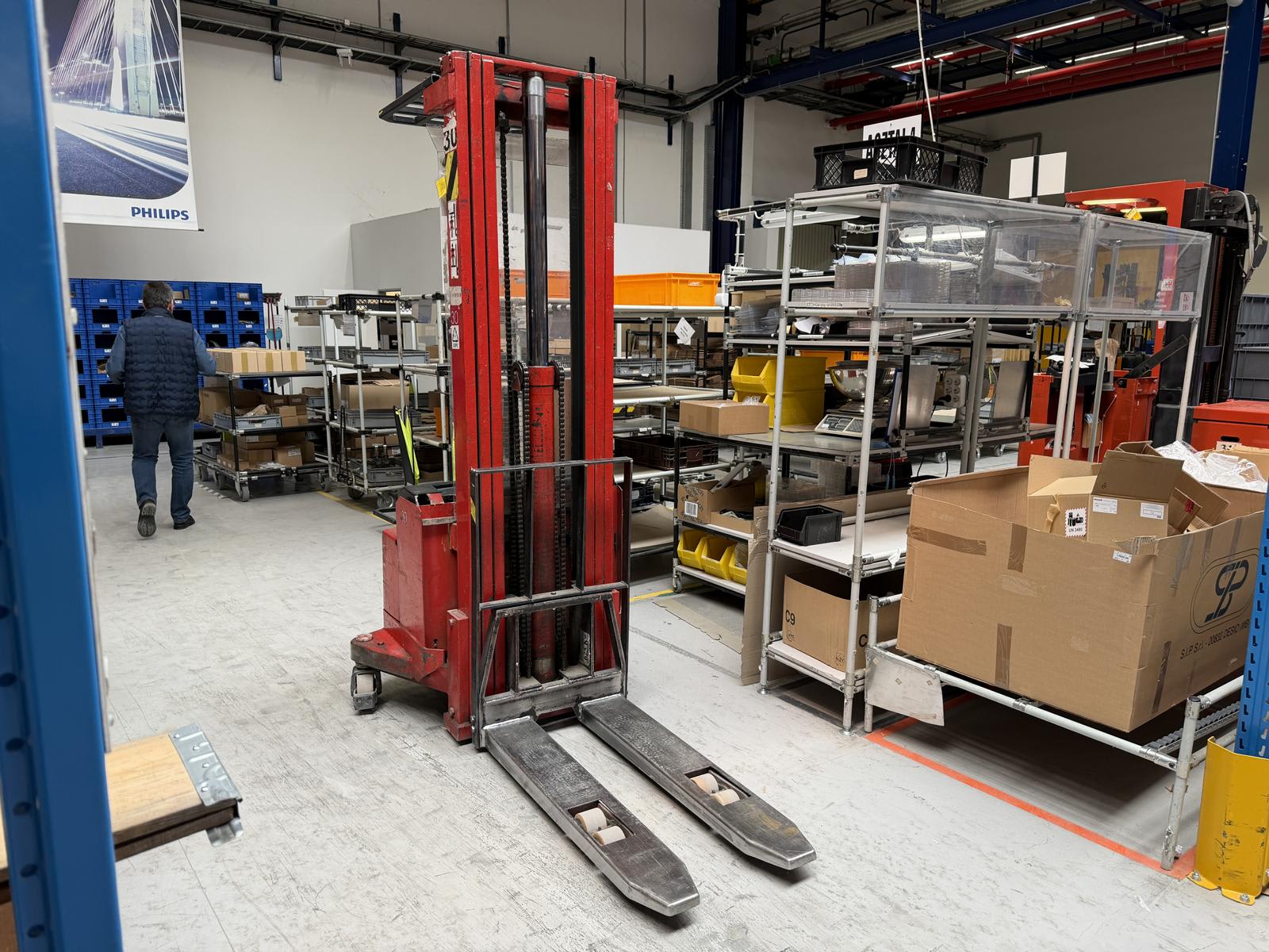 Stacker (walkie) 1,25 t BT LSV 1250E/10 | 1992