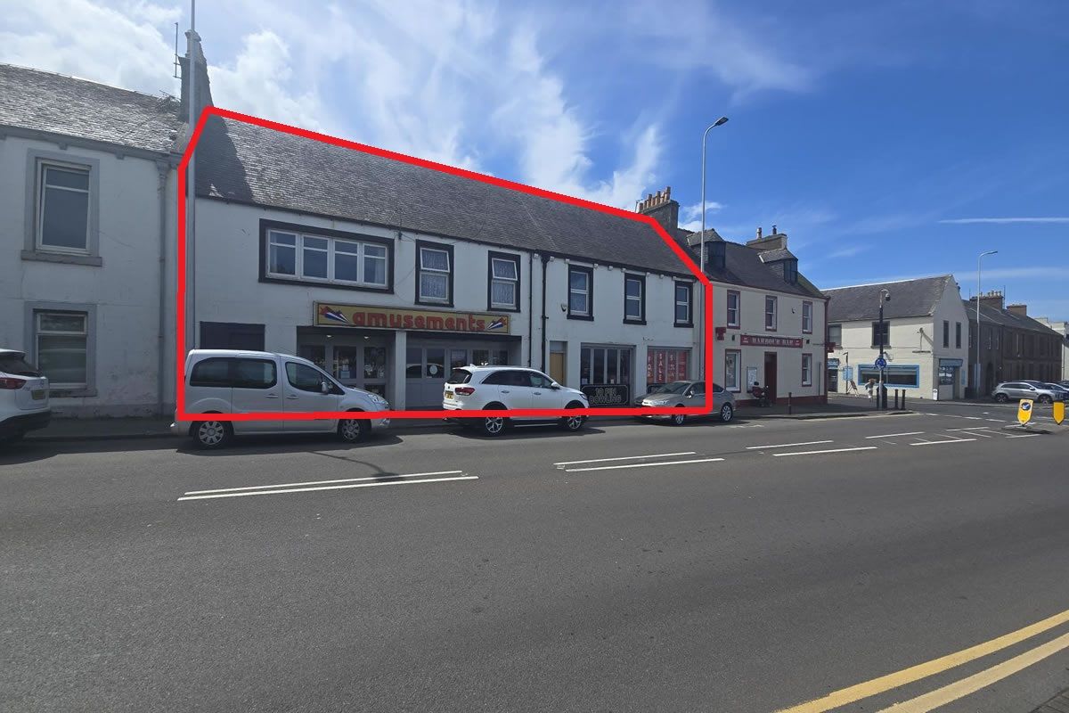 31-33 Knockcushan Street, Girvan