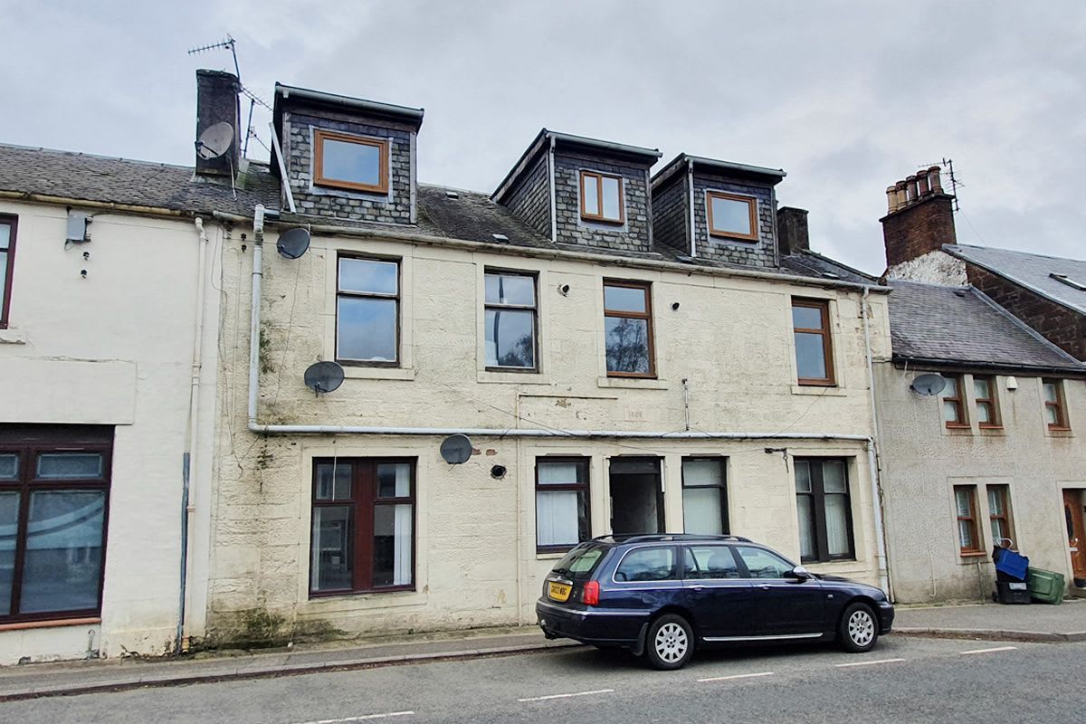 73a Castle, New Cumnock
