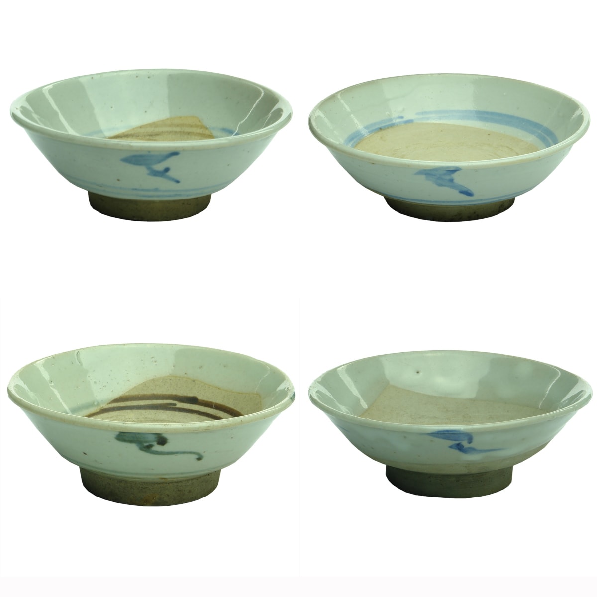 4 small Chinese bowls with Blue Print. 110 - 111 mm diameters.