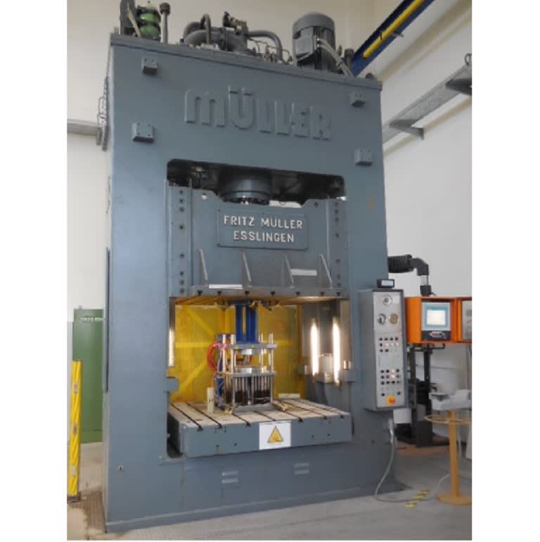 MUELLER, ZE 315-16.24.1, Hydraulic press, year 1983