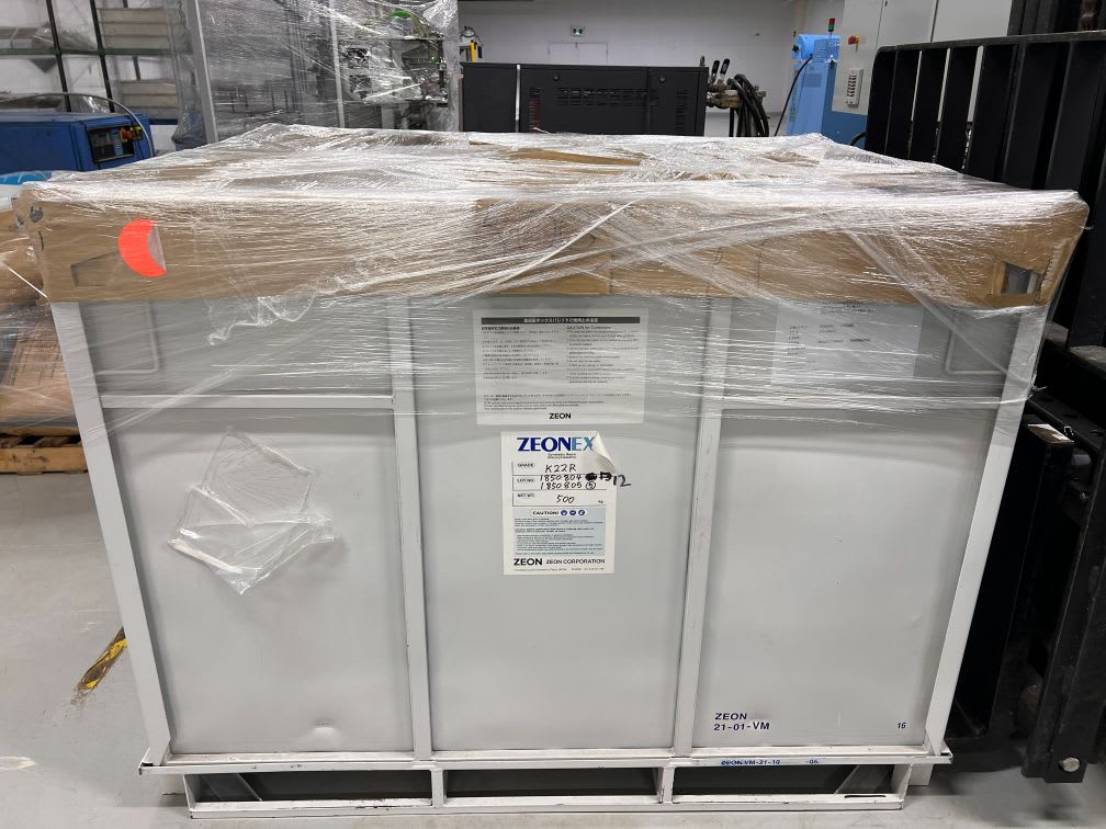 19_Zeonex_Resin_1.jpg