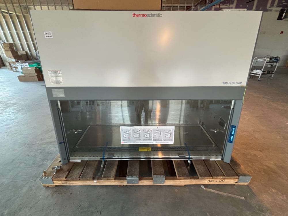 Thermo 1500 Series B2 6' BioSafety Cabinet