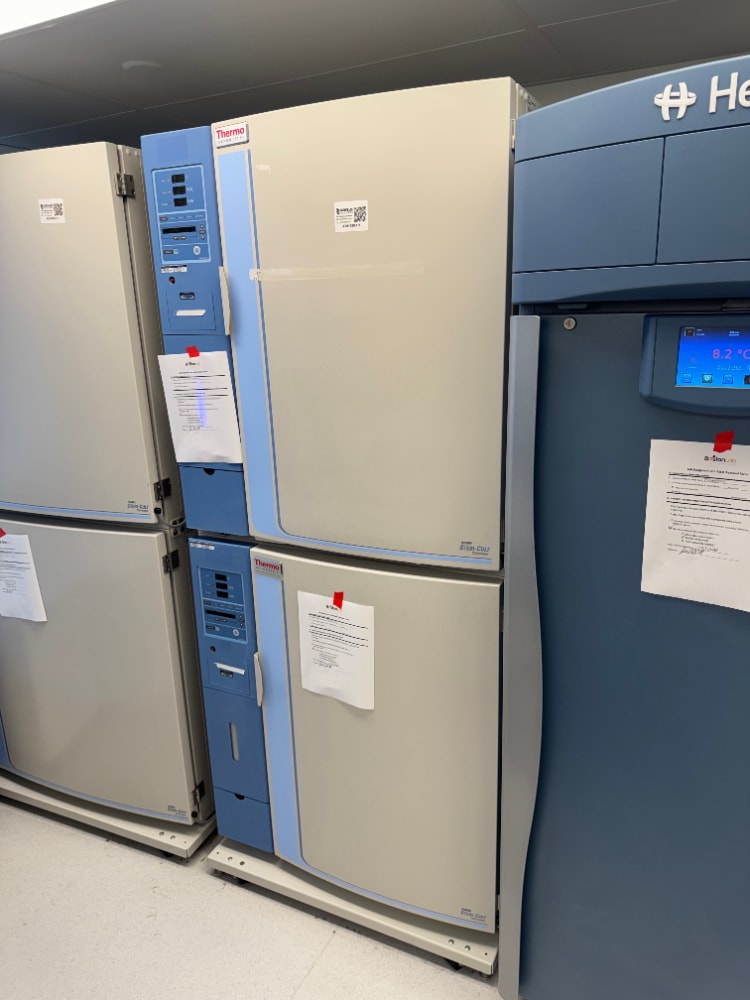 Thermo Forma Steri-Cult Double Stack CO2 Incubator