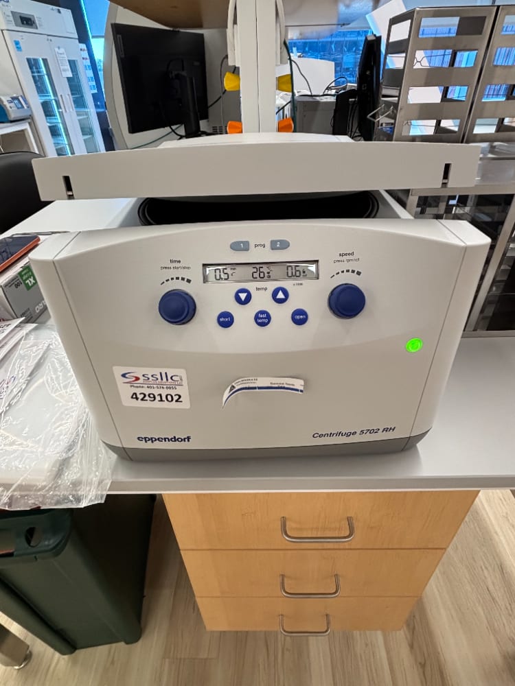 Eppendorf 5702 RH Refrigerated Centrifuge