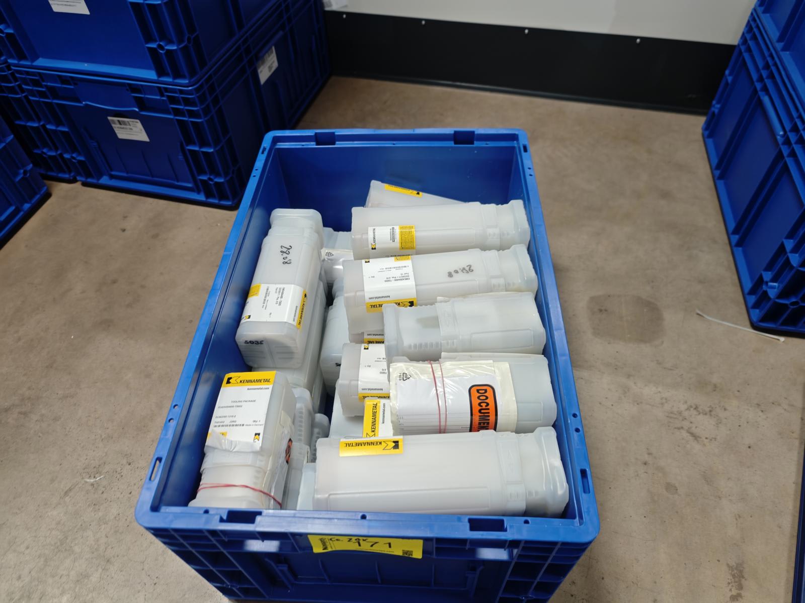 Assortment of HSK A63 tool holders with internal cooling