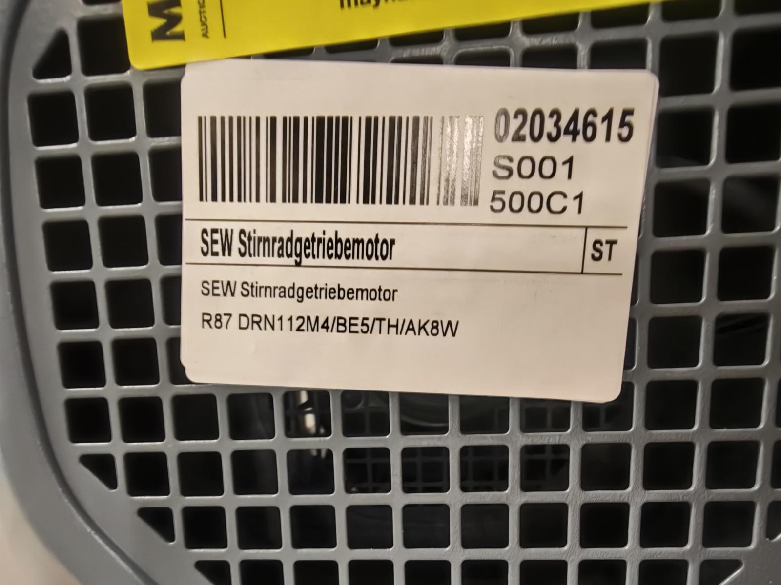 3010186_03.jpg