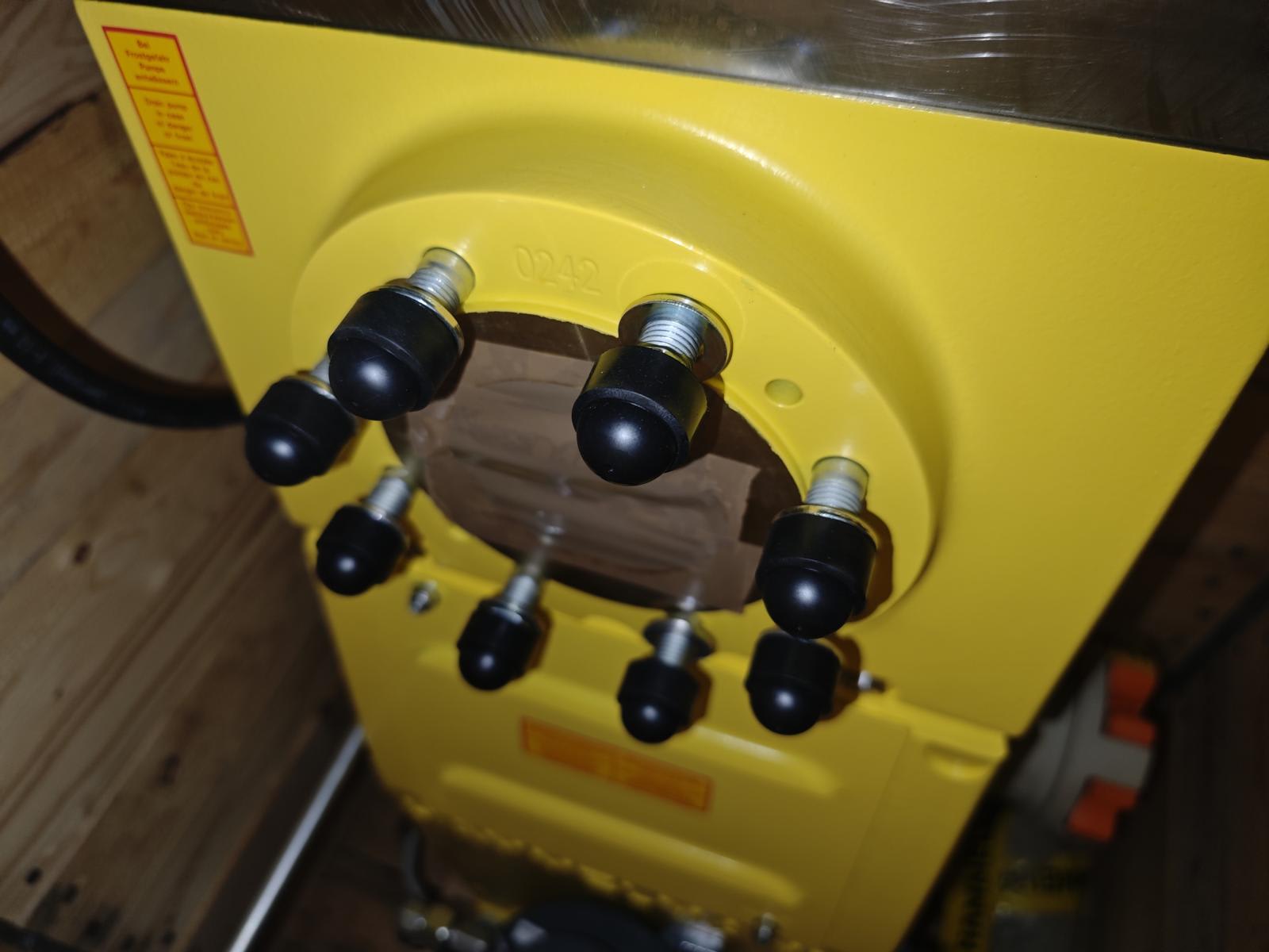 3010198_03.jpg
