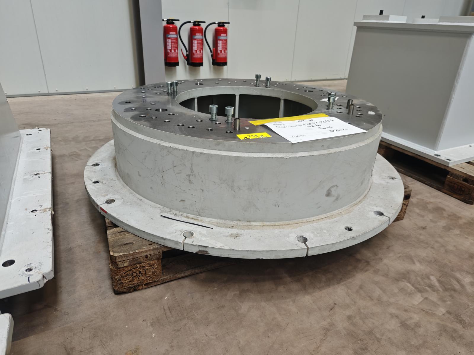 Robot base for FANUC R2000iC/210L