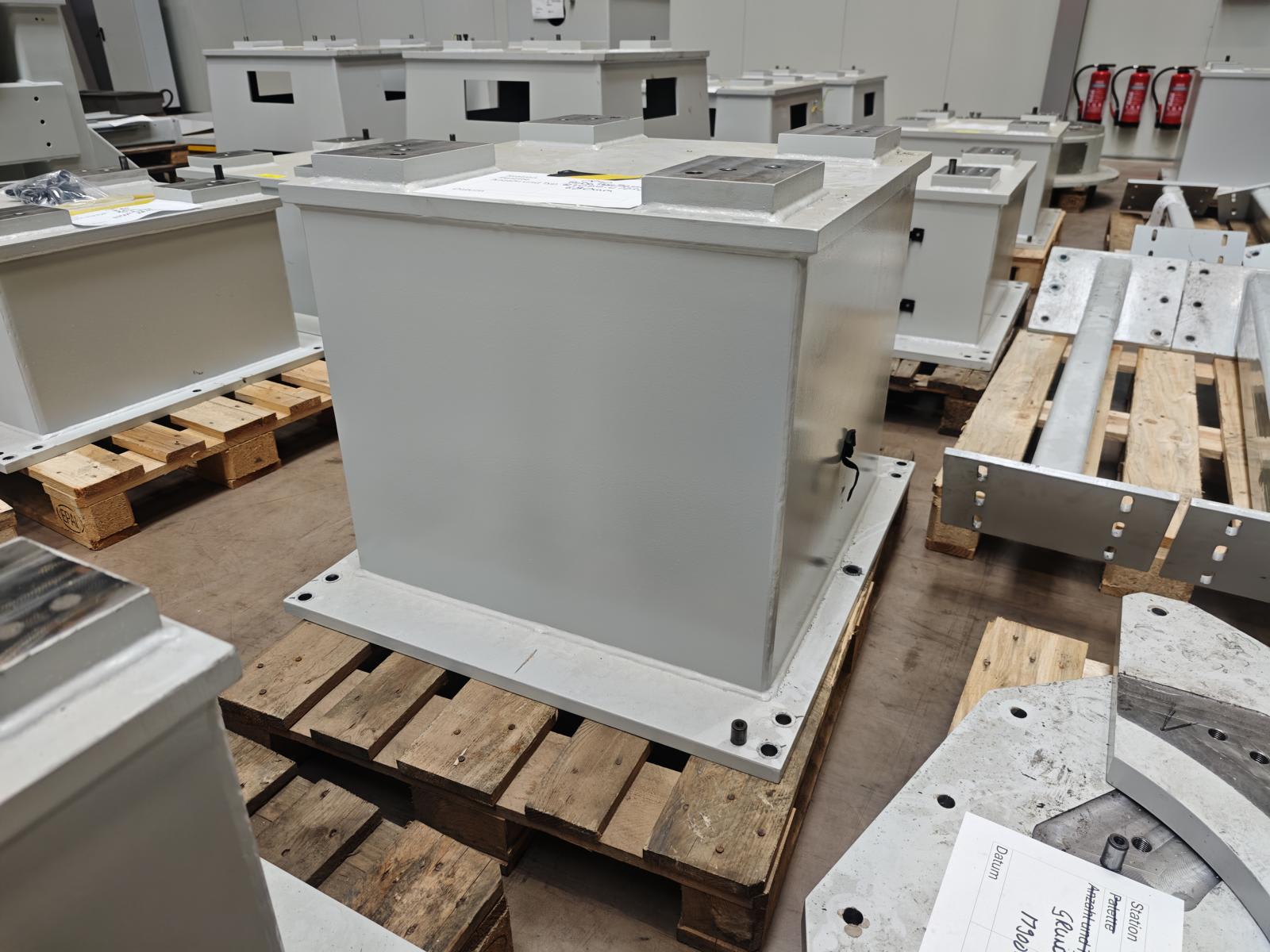 Robot base for FANUC R2000iC/210L