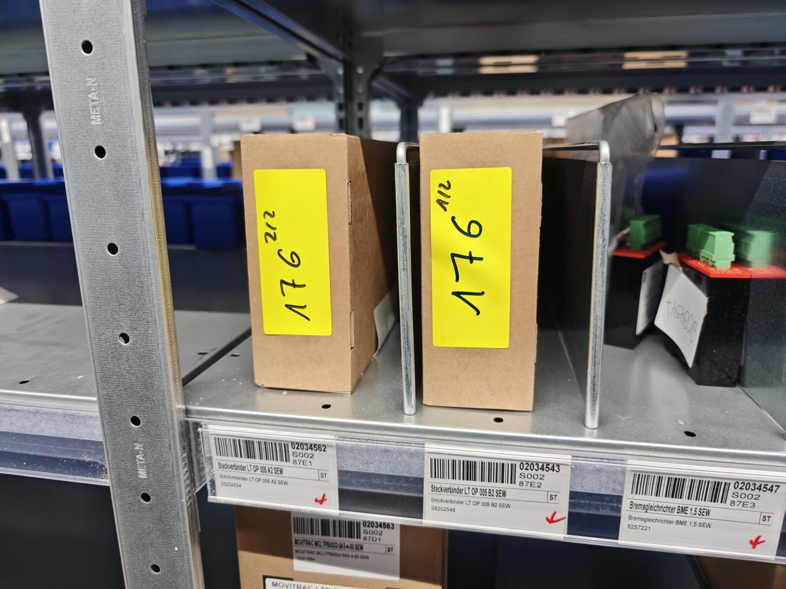 (2) Connectors LT OP 005 A2 / B2 SEW