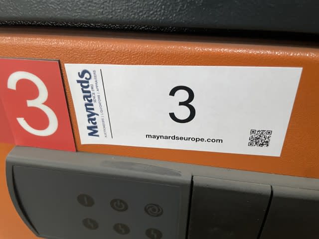 5940003 -99-.jpg