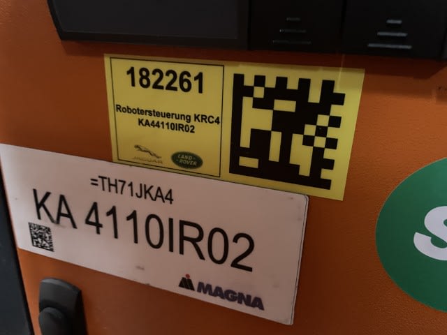 5940006_02.jpg