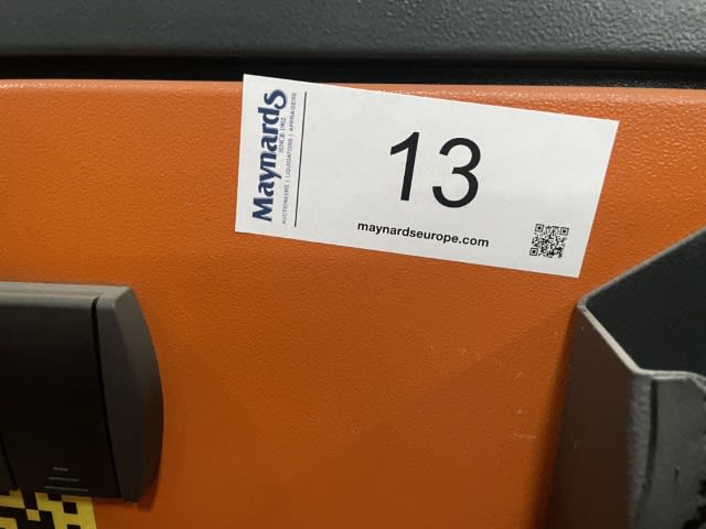5940013_99.jpg