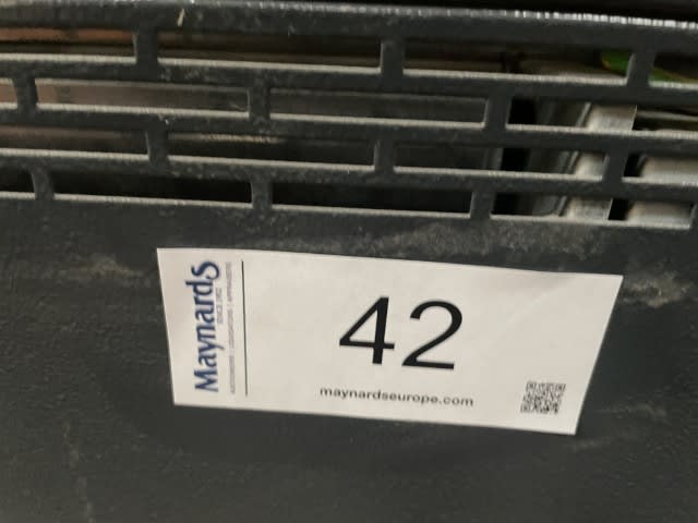 5940042_99.jpg