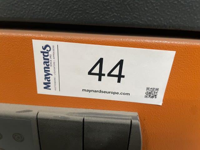 5940044_99.jpg