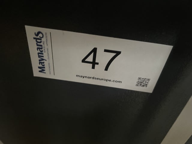 5940047_99.jpg