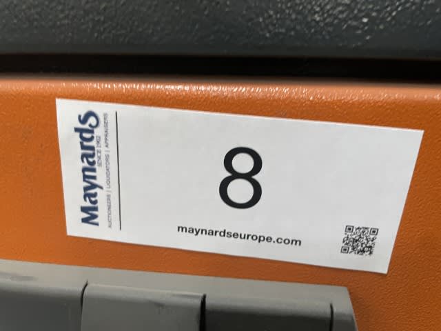 5940008_99.jpg