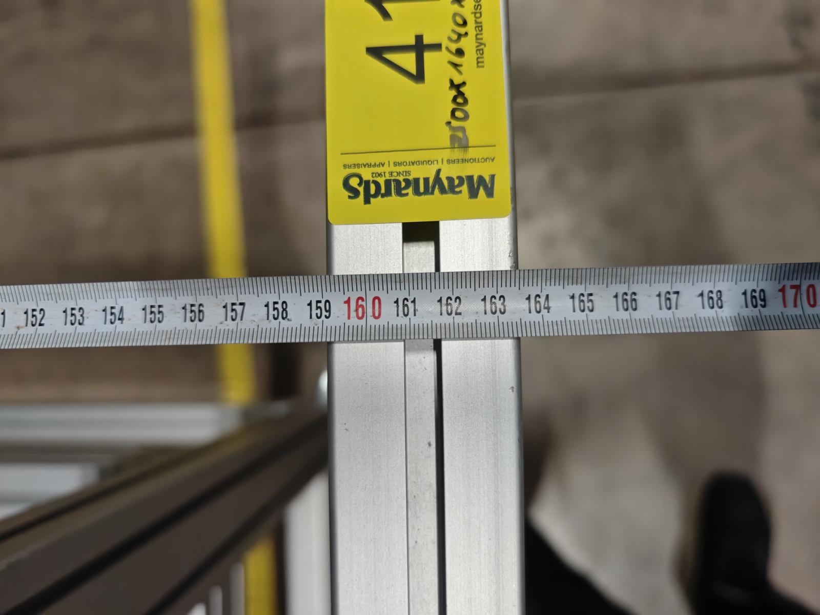 3010414_11.jpg