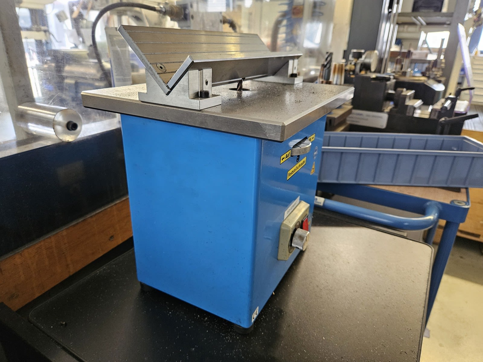 3090029_03.jpg