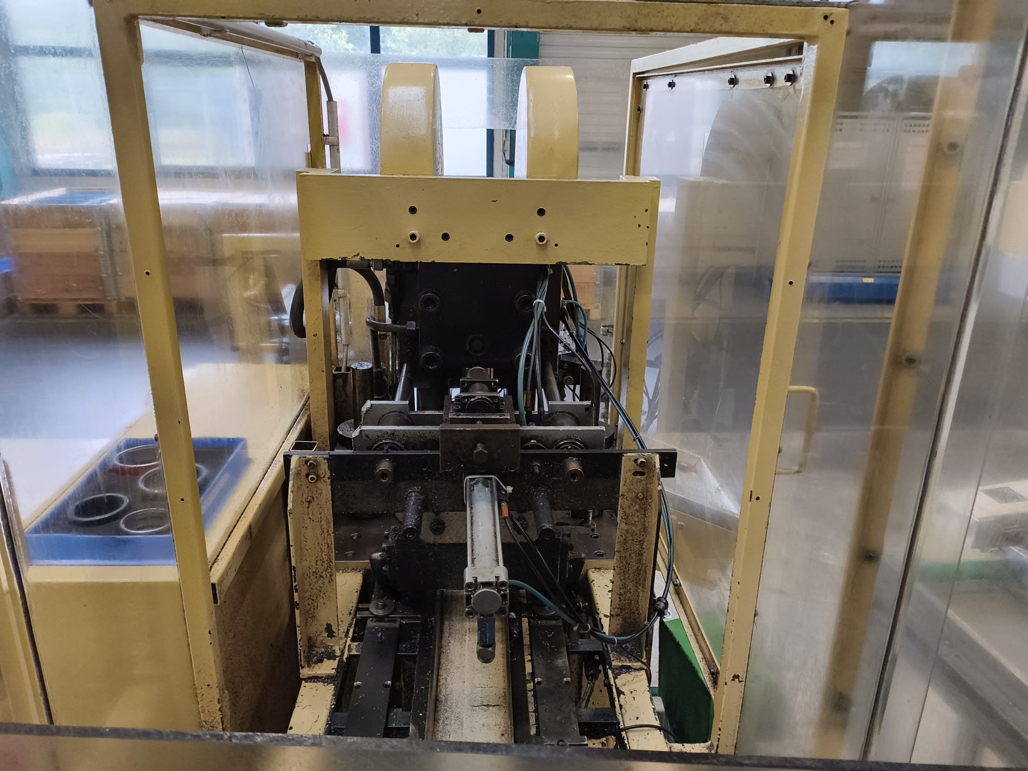 3090060_11.jpg