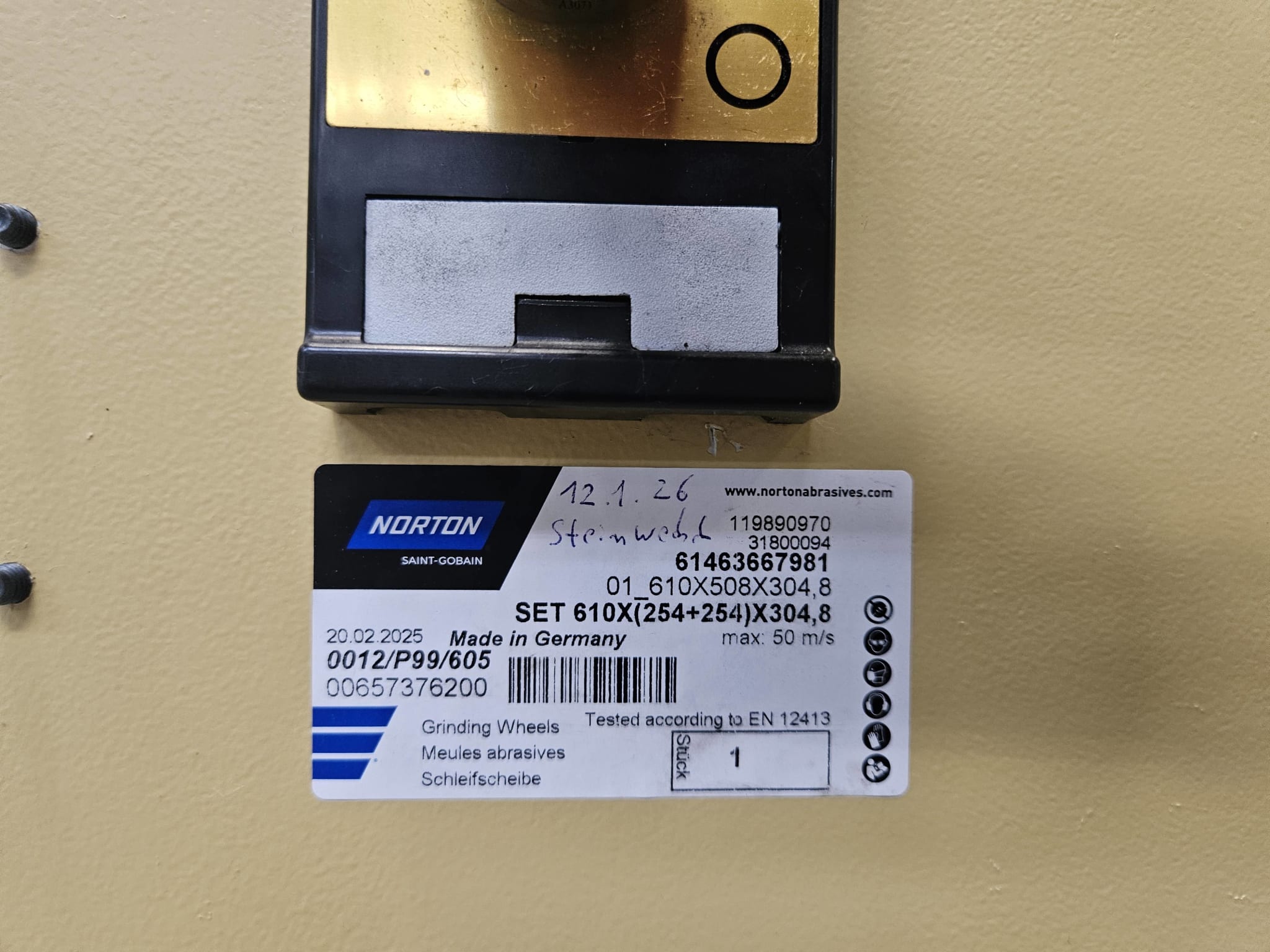 3090083_34.jpg