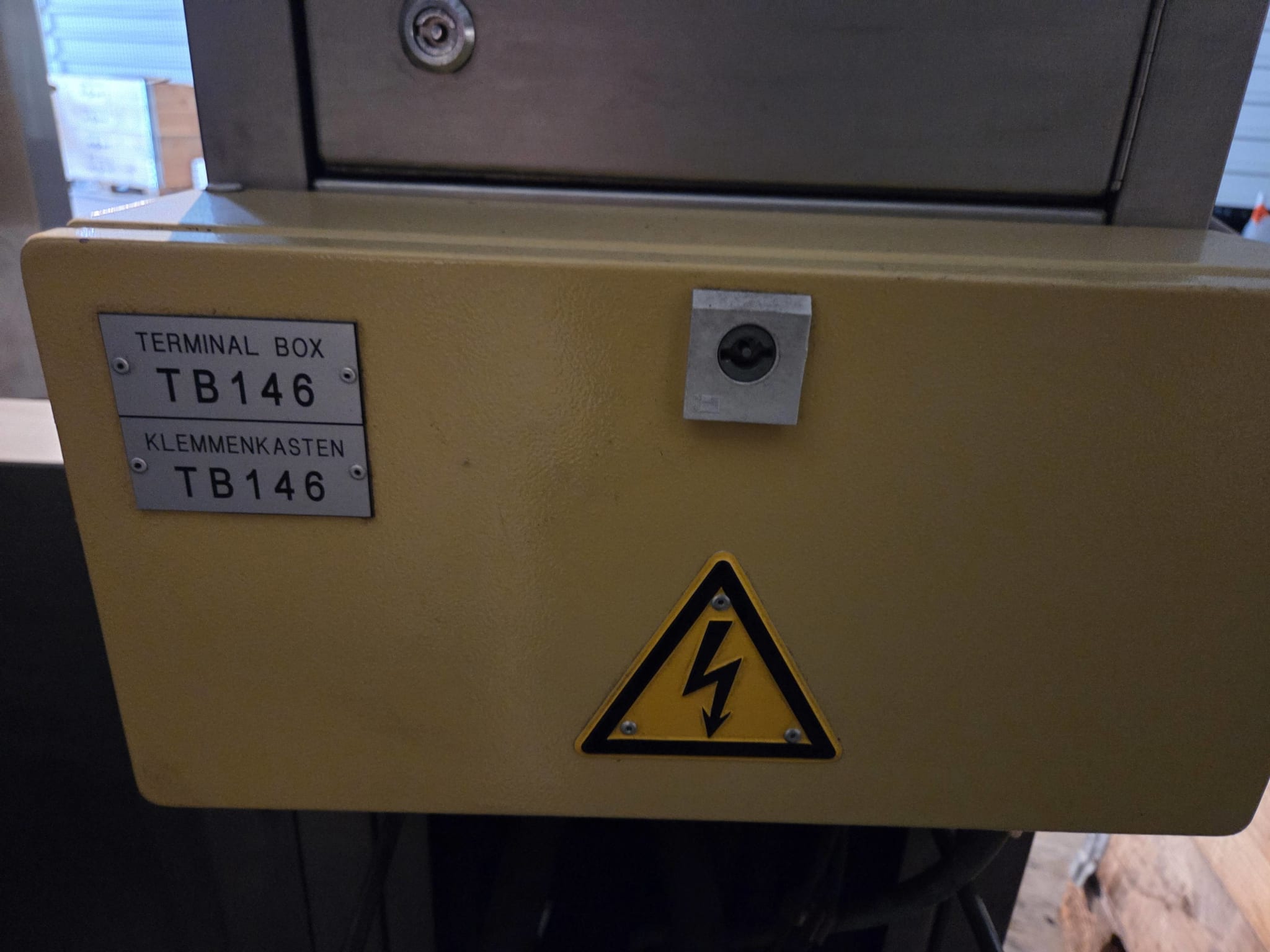 3090112_22.jpg