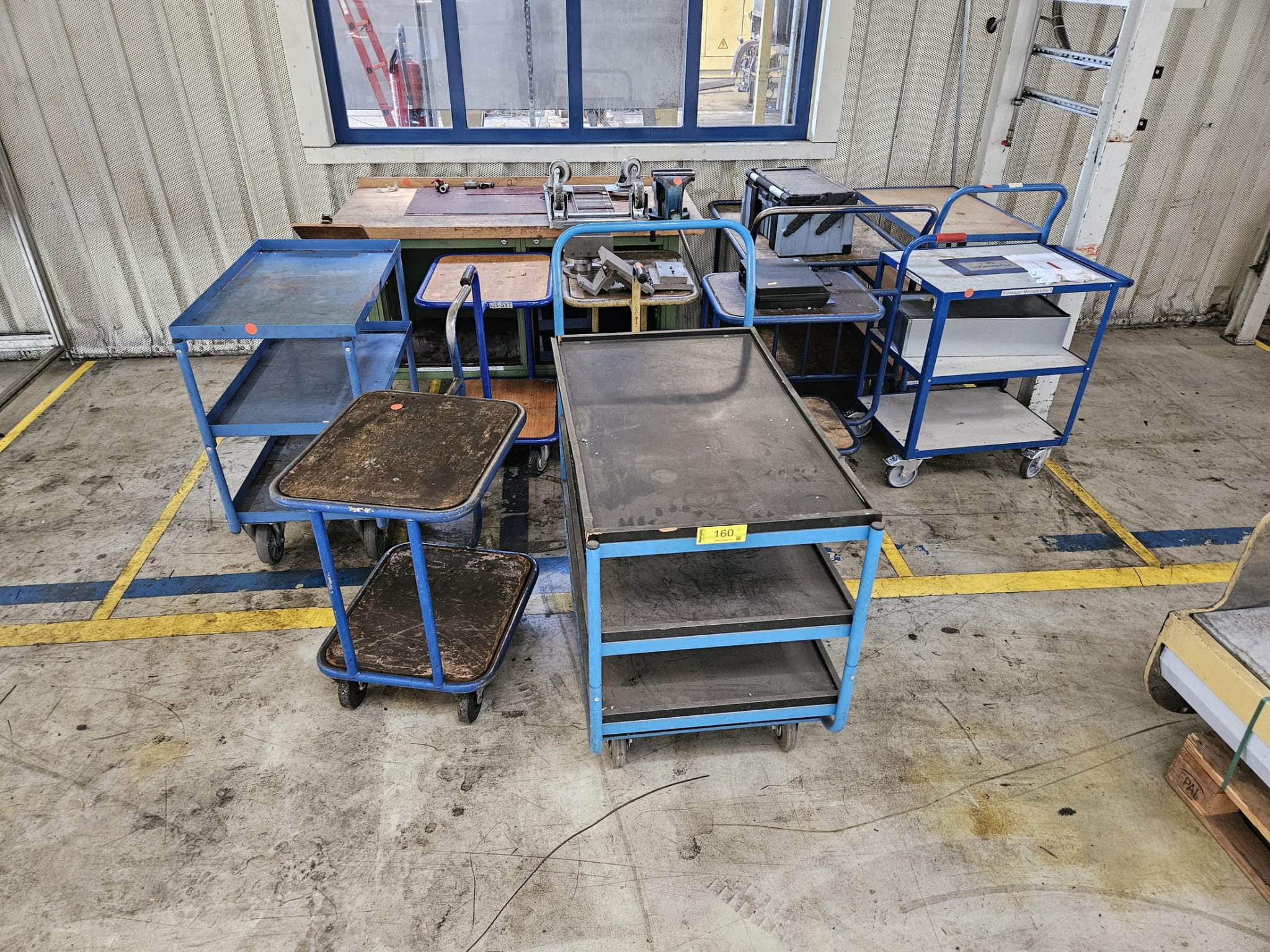 3090160_03.jpg