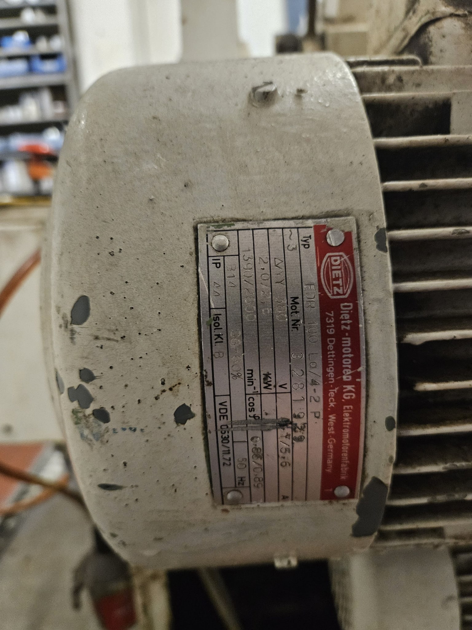 3090180_13.jpg