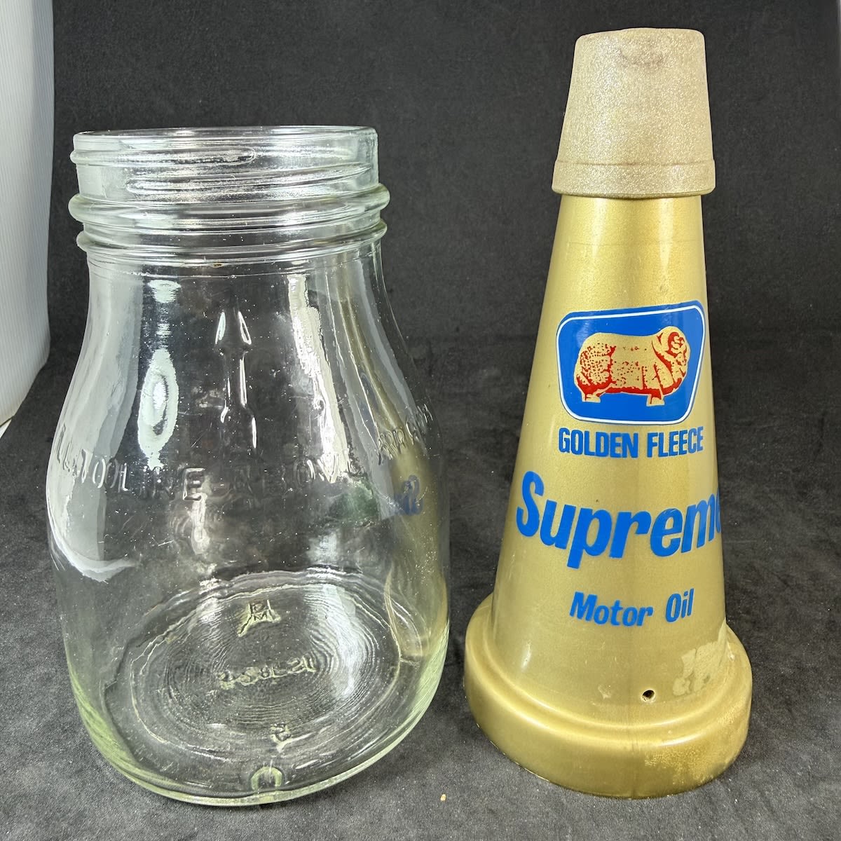 Oil Bottle & Plastic Pourer. Golden Fleece Supreme Motor Oil. Generic 1 Pint bottle. Gold plastic pourer.
