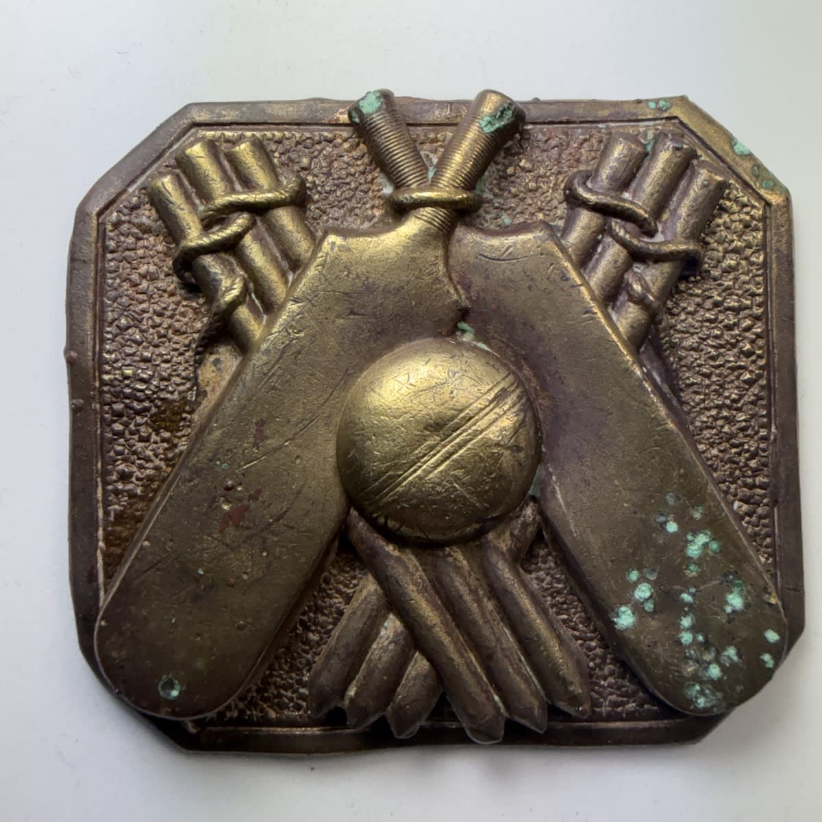 Cricket Belt Buckle / Sash Buckle. Crossed stumps, Crossed bats and a large ball in the centre.