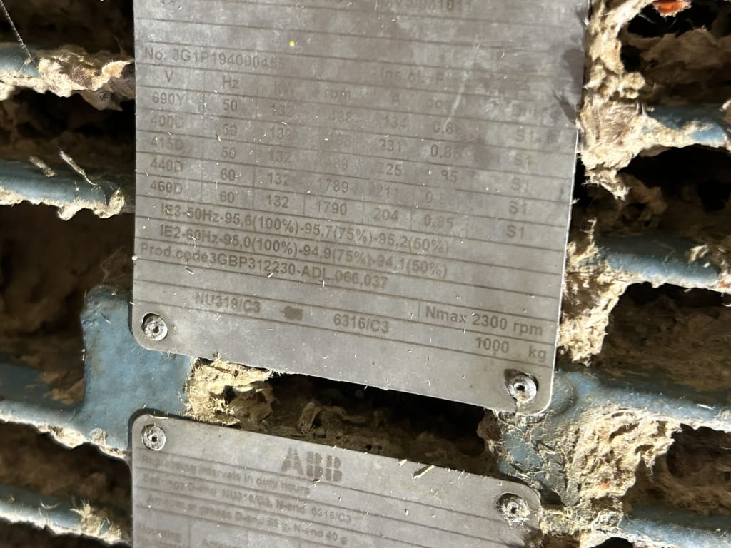EU533114_6.jpg