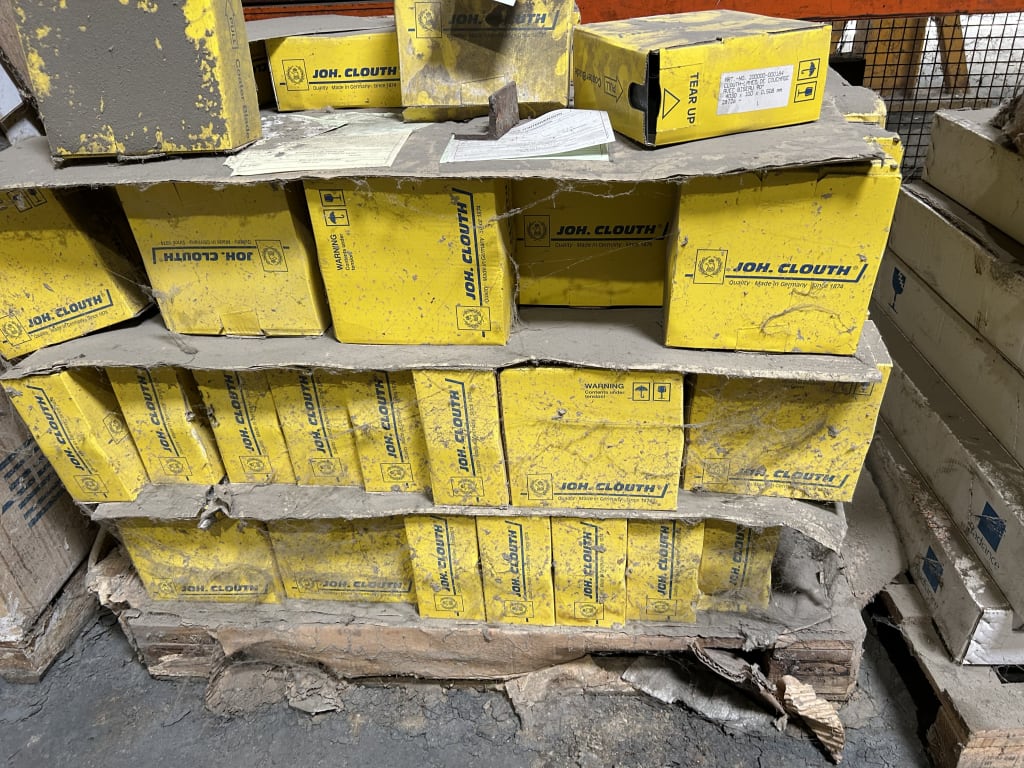EU533180_3.jpg