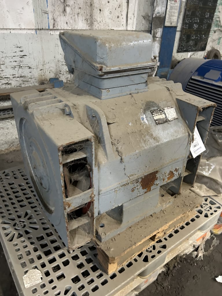 EU533156_3.jpg