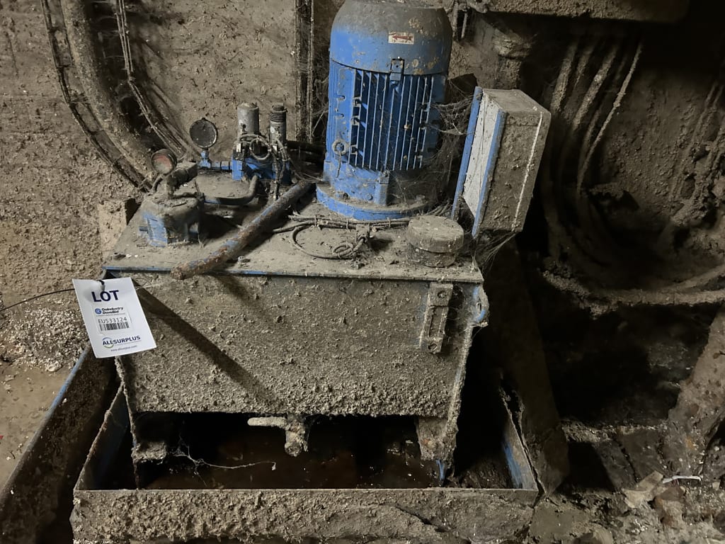 EU533123_9.jpg