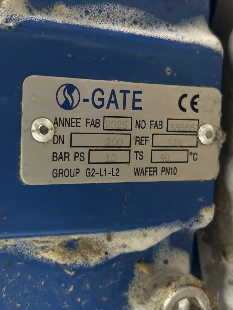 EU533102_8.jpg