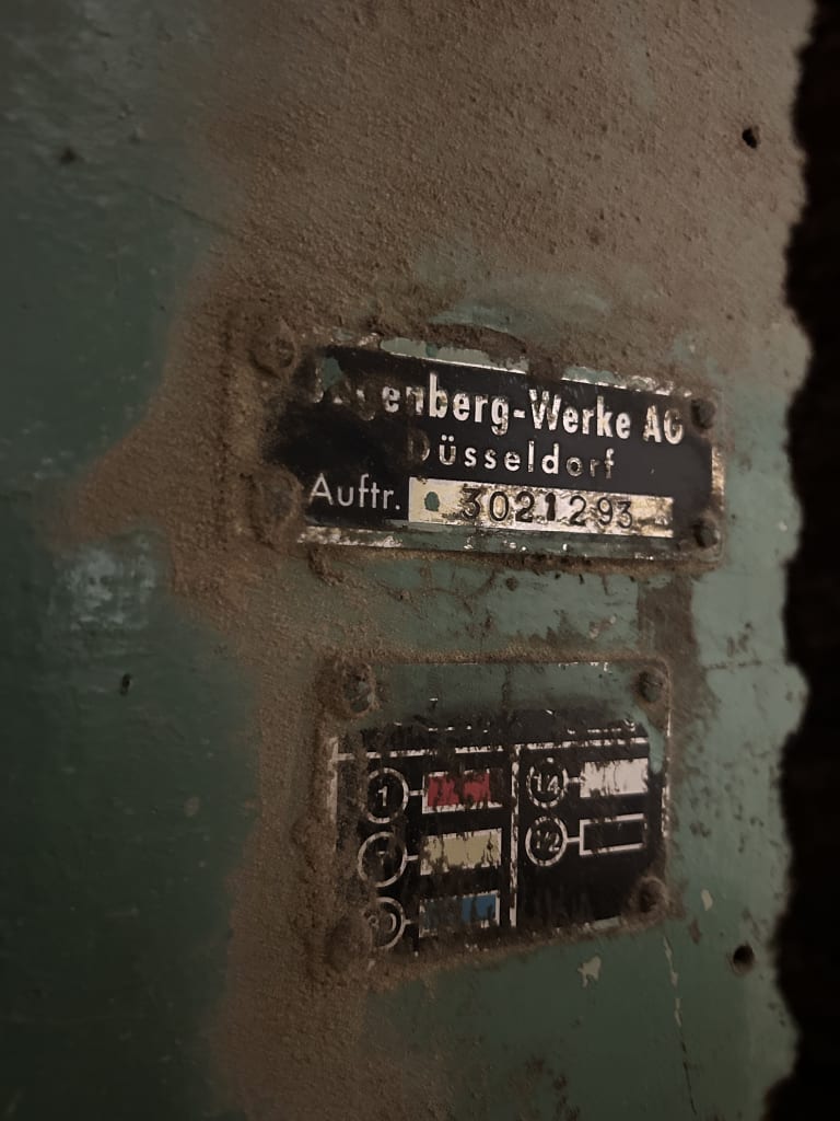 EU533182_23.jpg