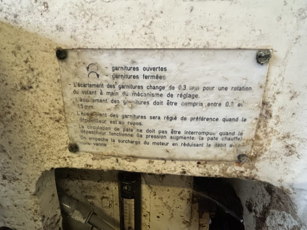 EU533131_12.jpg
