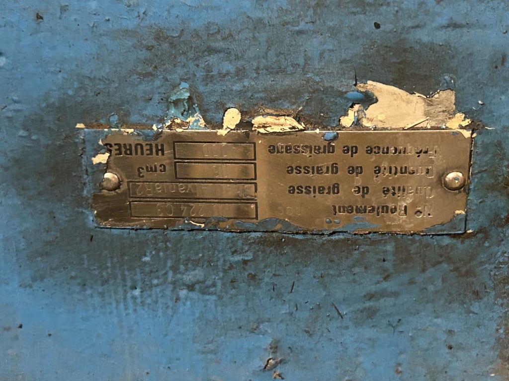 EU533155_7.jpg