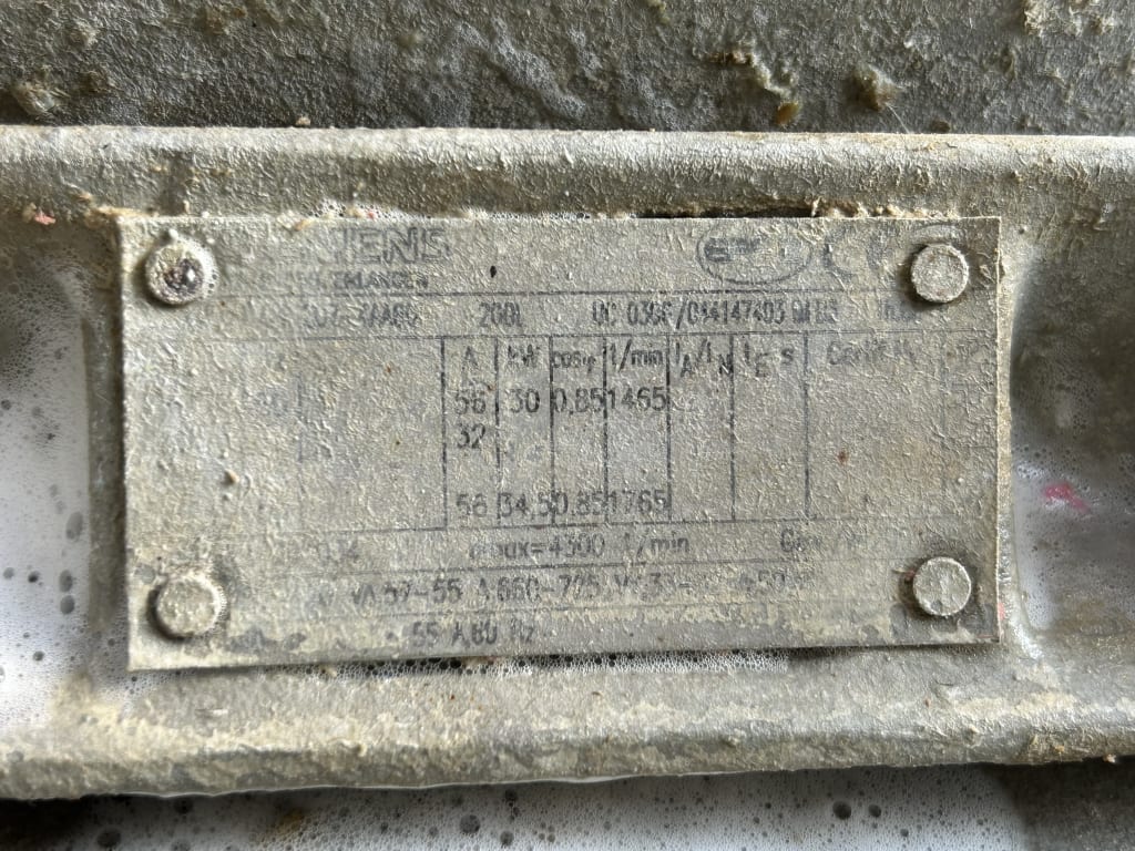 EU533098_26.jpg