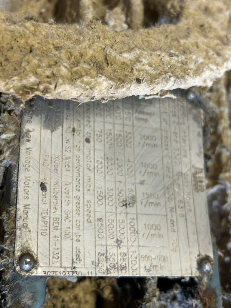 EU533100_10.jpg